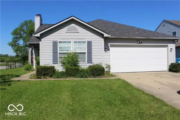 3652 Lacebark DR, Indianapolis, IN 46235