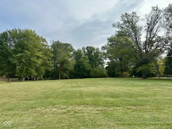 000 E Franklin ST, Farmersburg, IN 47850