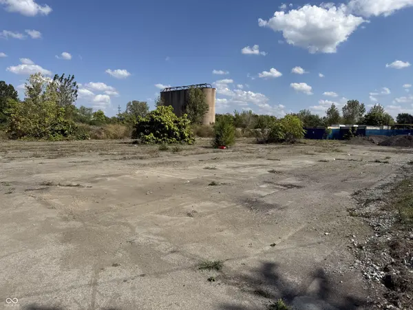 1200 E 26th ST, Anderson, IN 46016