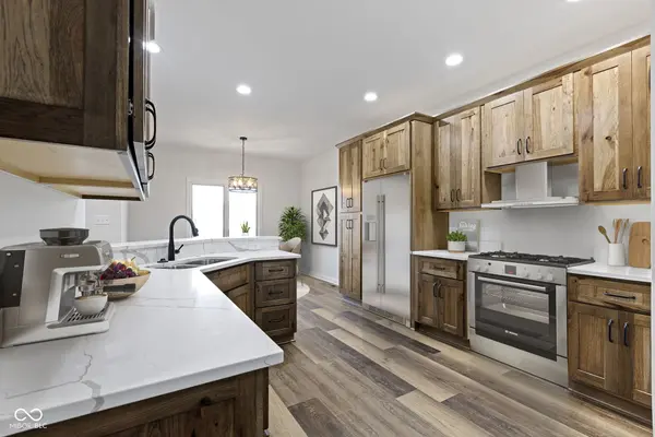 12756 N Commons East DR, Mooresville, IN 46158