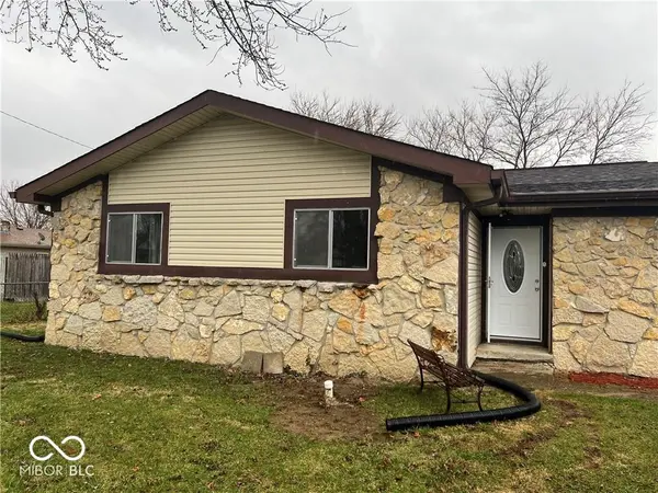 458 Sayre DR, Greenwood, IN 46143