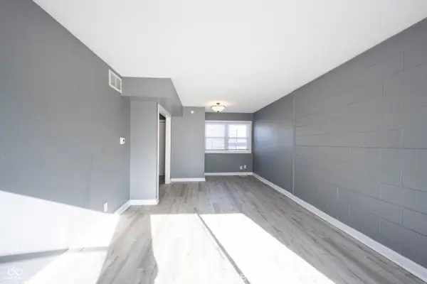 6054 E 16th ST, Indianapolis, IN 46219
