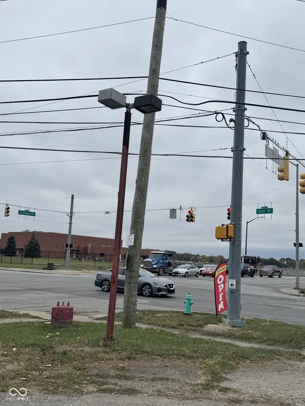 2102 N Arlington AVE, Indianapolis, IN 46218