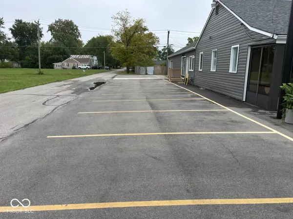 3512 N Walnut ST, Muncie, IN 47303