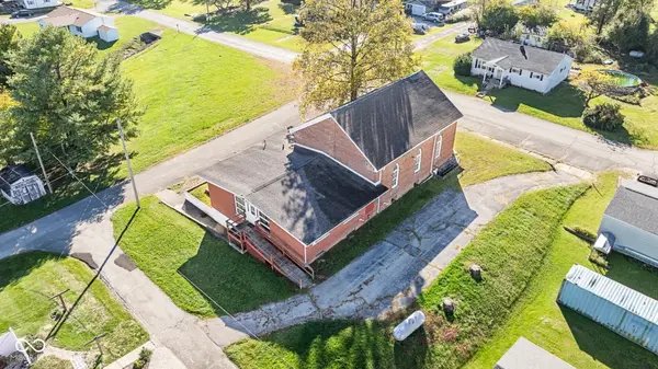 8402 E County Rd 200 S, New Point, IN 47263