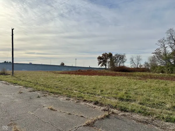 1805 Lockport RD, Terre Haute, IN 47802
