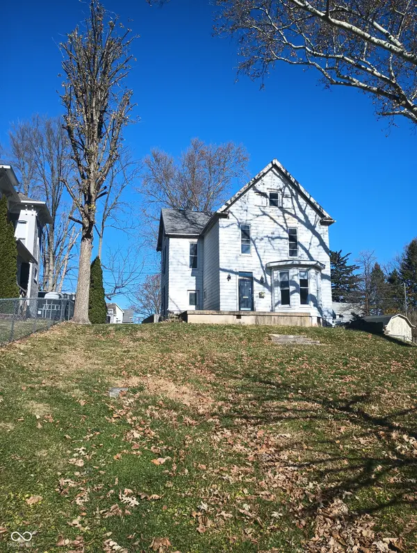 316 E 5th ST, Rushville, IN 46173