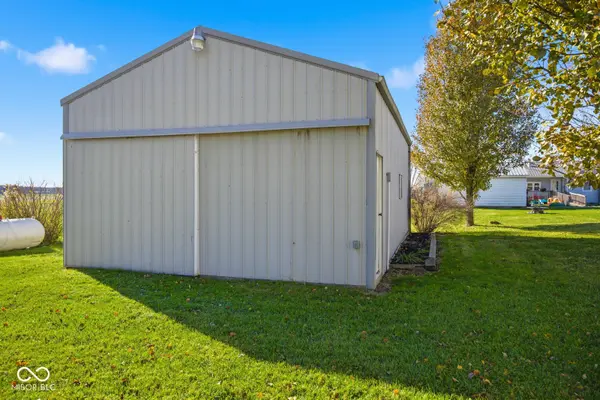 6519 W US Highway 50, Holton, IN 47023