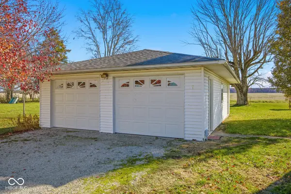 6519 W US Highway 50, Holton, IN 47023