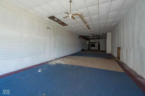 112 S Anderson ST, Elwood, IN 46036