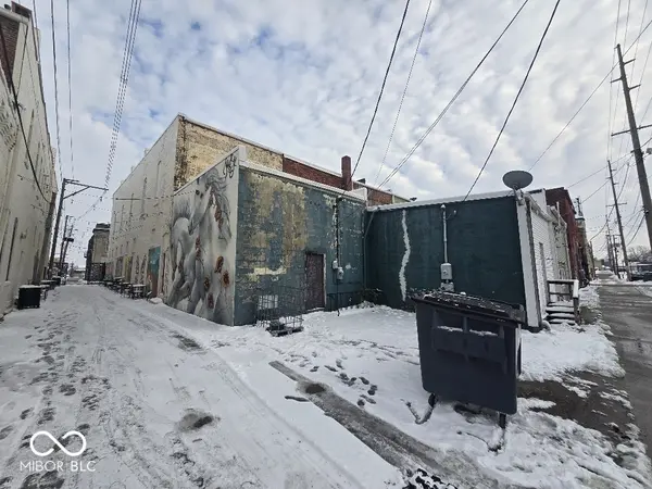 112 S Anderson ST, Elwood, IN 46036