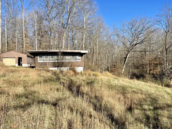 7497 Beaver Lodge RD, Unionville, IN 47468