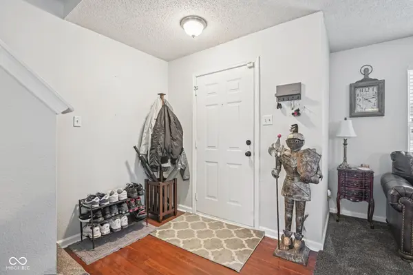 4927 Flame WAY, Indianapolis, IN 46254