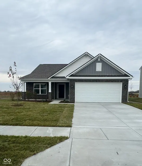 6696 Blackthorne DR, Pendleton, IN 46064