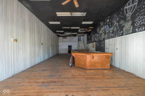 114 S Anderson ST, Elwood, IN 46036