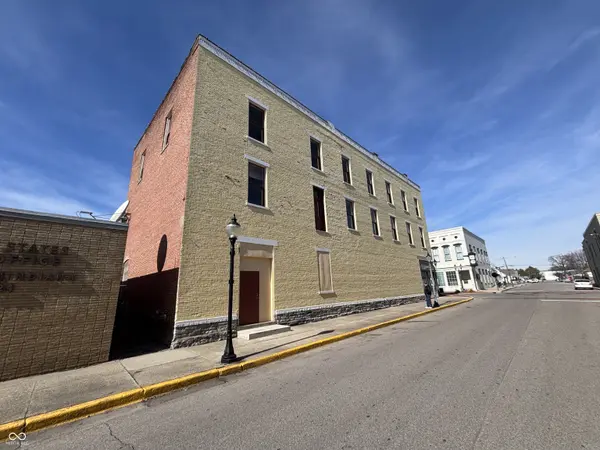 101 W Main Cross ST, Edinburgh, IN 46124