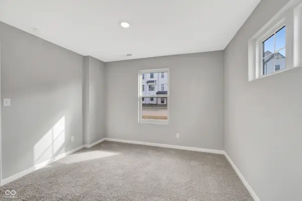 4494 Yellowwood AVE, Brownsburg, IN 46112