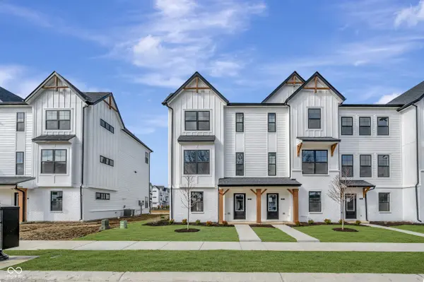 4494 Yellowwood AVE, Brownsburg, IN 46112