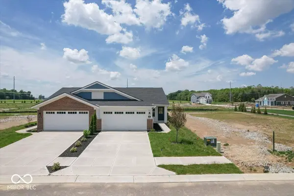 810 Rosebud LN, Greenfield, IN 46140