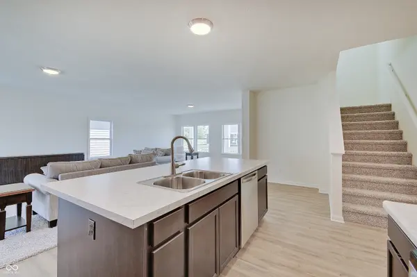 1278 Hanging Rock DR, Mooresville, IN 46158
