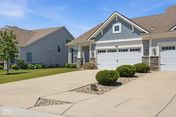 4298 Red Barn DR, Whitestown, IN 46075