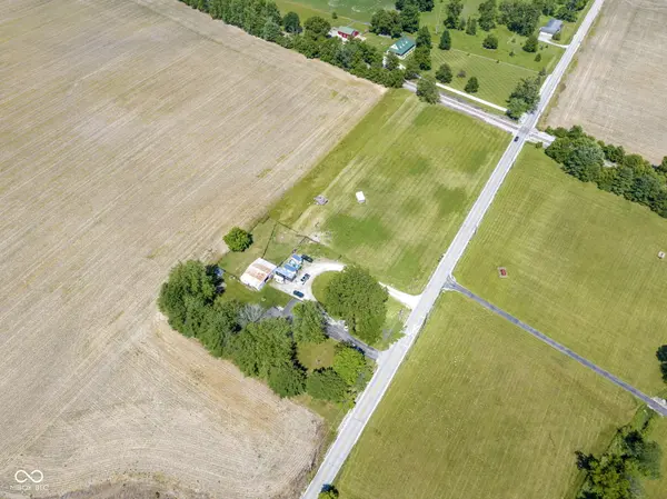 8440 E 216th ST, Cicero, IN 46034