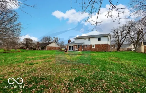 1616 Secretariat LN, Indianapolis, IN 46217