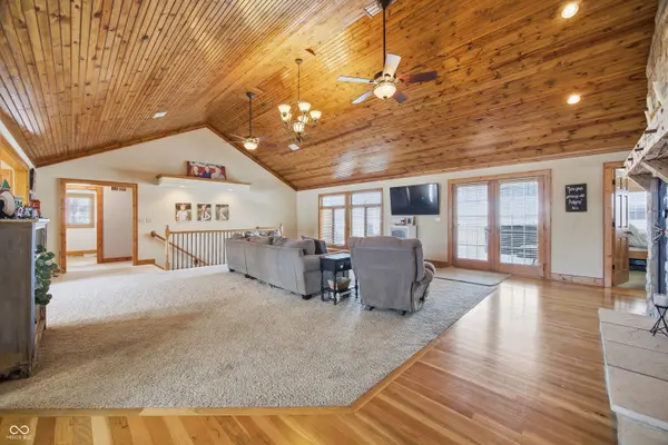 872 S Colorado ST, Rushville, IN 46173