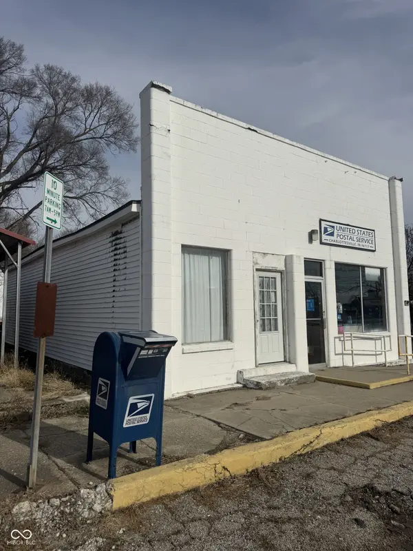 10372 E Us Highway 40, Charlottesville, IN 46117