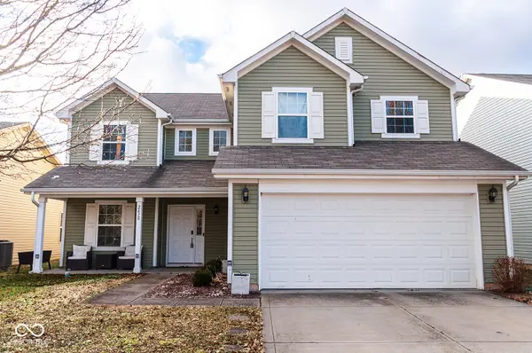 2478 Cedarmill DR, Franklin, IN 46131