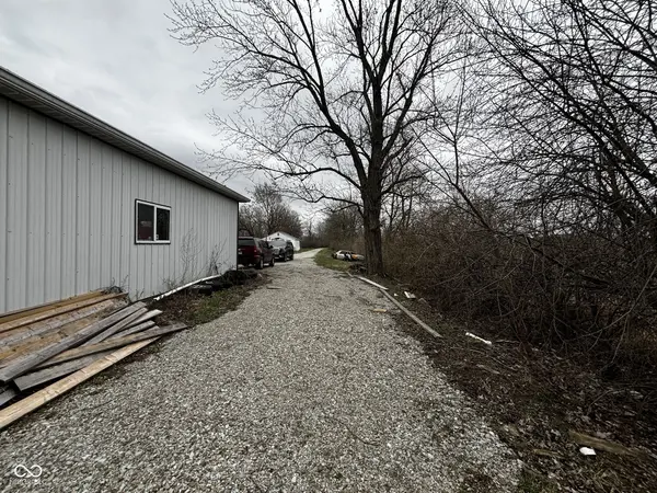1730 Wishmeyer LN, Indianapolis, IN 46239