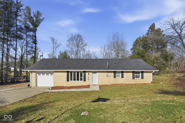1880 E Deb DR, North Vernon, IN 47265