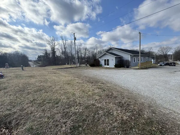 1267 W 750 S, Trafalgar, IN 46181