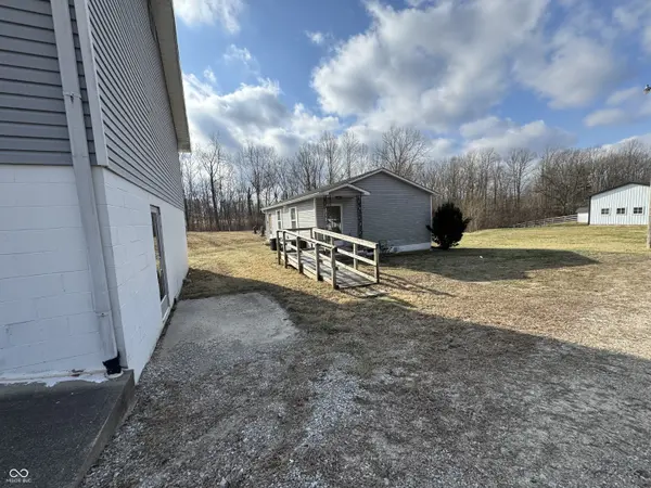 1267 W 750 S, Trafalgar, IN 46181