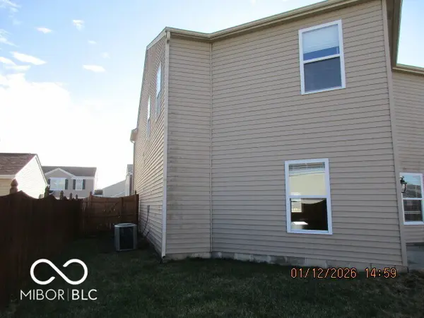 1120 Central Park DR, Shelbyville, IN 46176