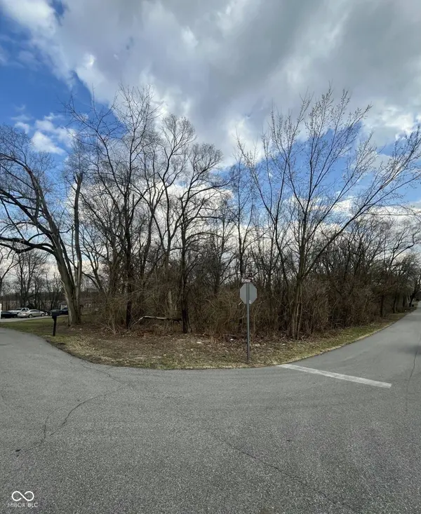 7103 Carolina PL, Merrillville, IN 46410