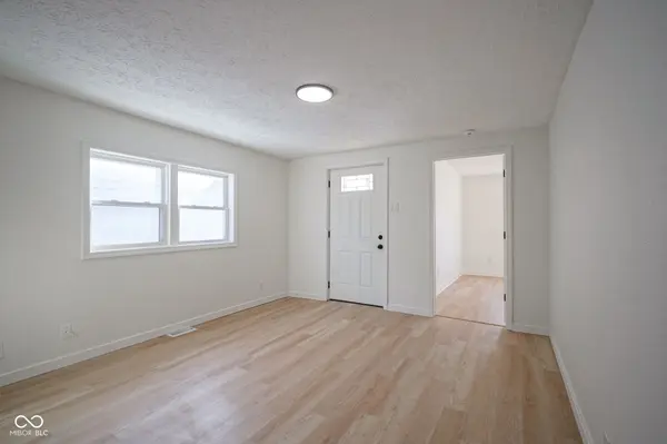 412 Main ST, Elwood, IN 46036