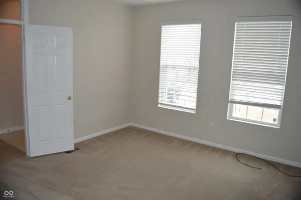 11330 Candice DR, Fishers, IN 46038