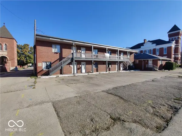 106 W Broadway ST #X, Shelbyville, IN 46176