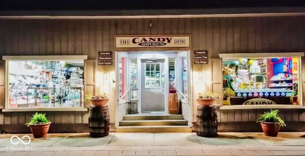 58 W Main ST, Nashville, IN 47448