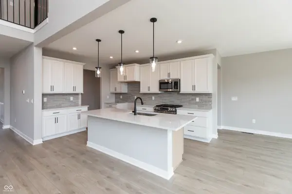12001 Water Bluff PL, Fishers, IN 46037