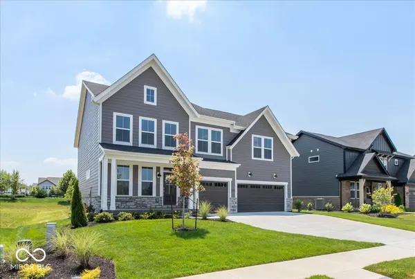 15387 Clearstream DR, Fishers, IN 46037