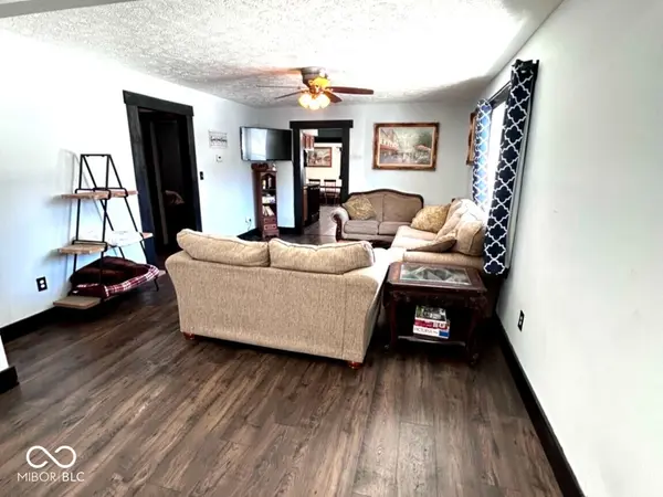 3080 E Linn AVE, IN 47805
