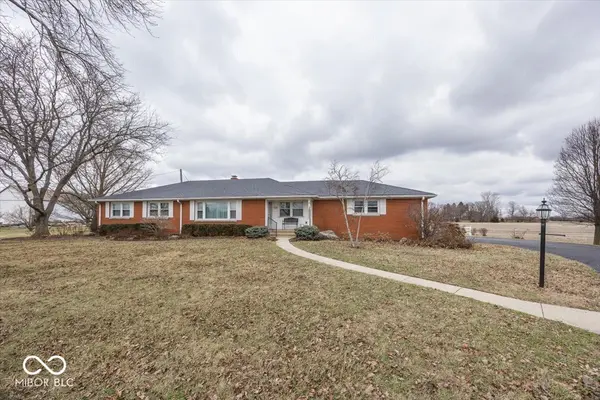 7838 W US Highway 52, New Palestine, IN 46163