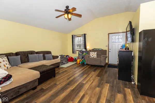 4933 Ford ST, Speedway, IN 46224