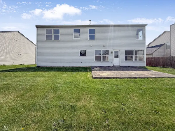 10142 Sandcherry LN, Indianapolis, IN 46236