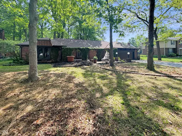 6811 Kingman DR, Indianapolis, IN 46256