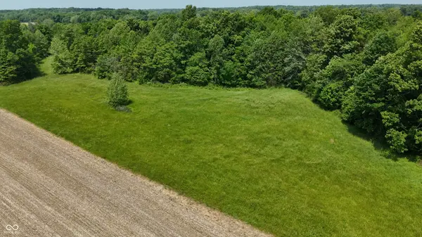8813 W 750 N, Commiskey, IN 47227