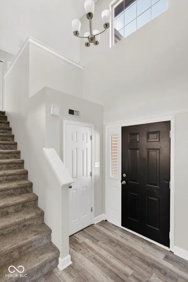 5201 Mesa Verde DR, Indianapolis, IN 46237