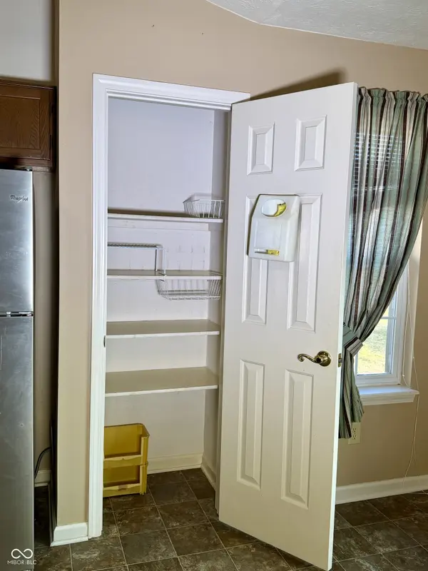1019 E Killian DR, Mooresville, IN 46158